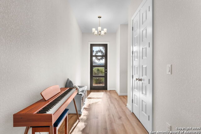 Image 2 of 33 For 143 Maravillas