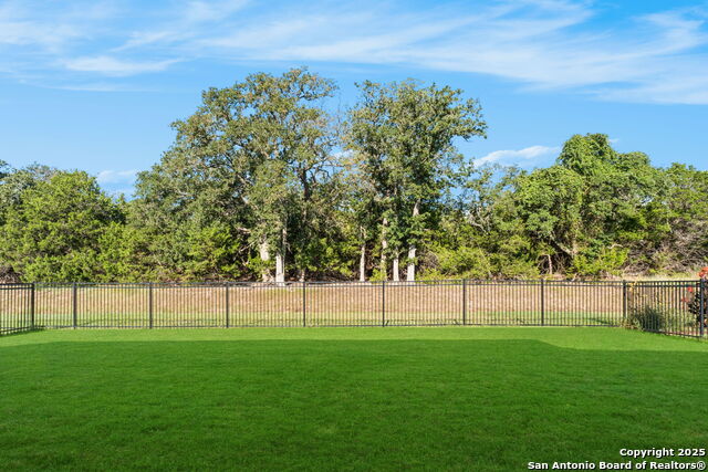 Image 25 of 33 For 143 Maravillas