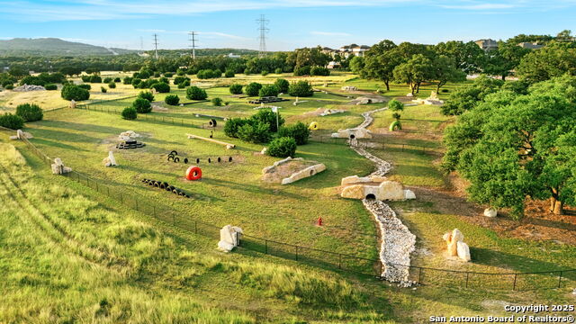 Image 32 of 33 For 143 Maravillas