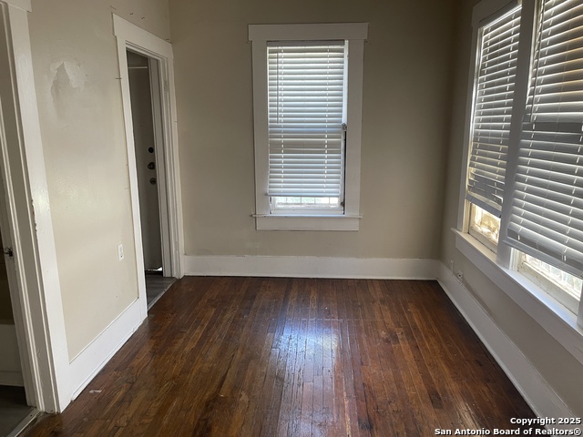 Image 10 of 11 For 1101-1103 Bailey Ave.