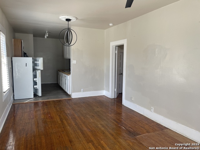 Image 3 of 11 For 1101-1103 Bailey Ave.