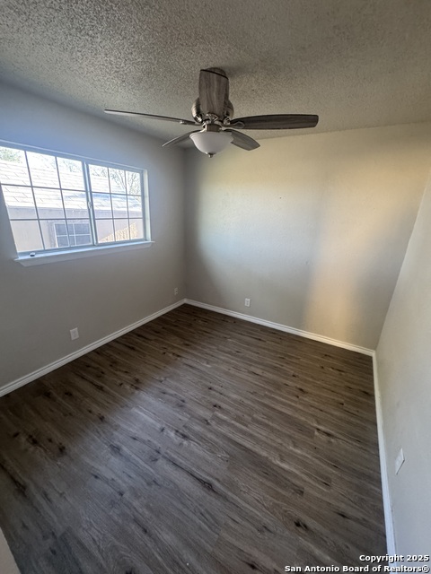 Image 14 of 33 For 5322 Stoneshire