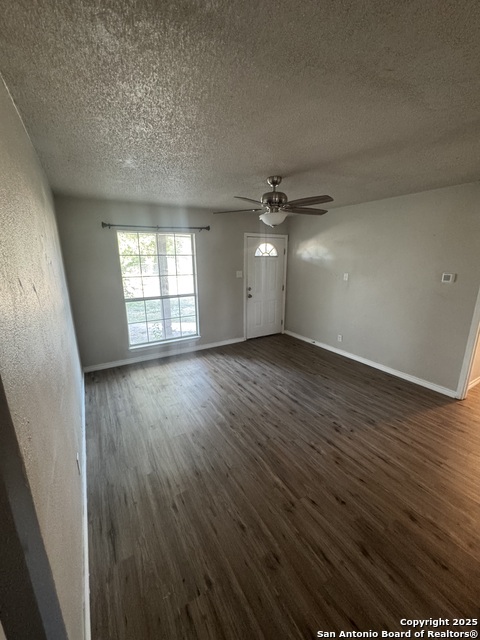 Image 19 of 33 For 5322 Stoneshire