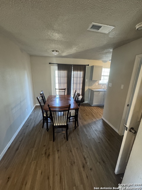 Image 22 of 33 For 5322 Stoneshire