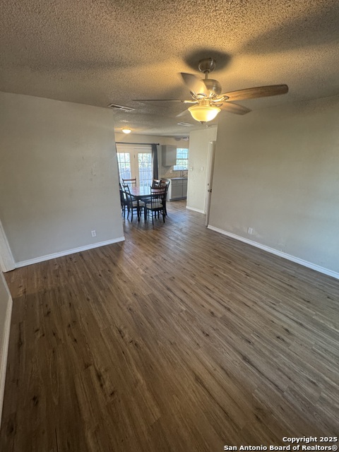 Image 27 of 33 For 5322 Stoneshire