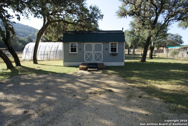 Image 18 of 51 For 2215 County Road 389