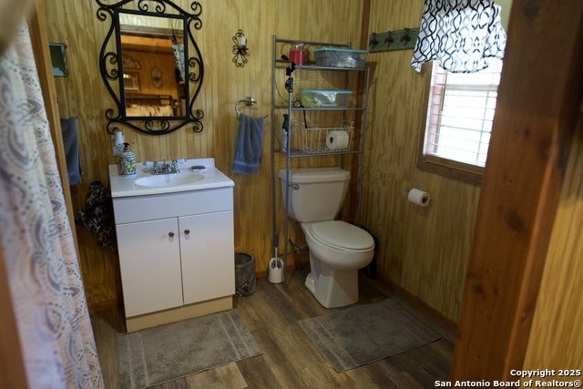 Image 21 of 51 For 2215 County Road 389