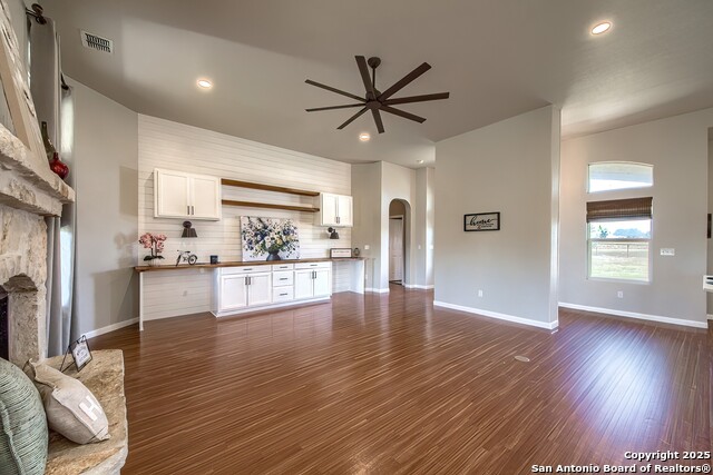 Image 11 of 71 For 240 Glory Lane