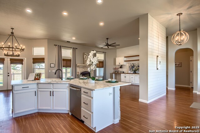 Image 15 of 71 For 240 Glory Lane