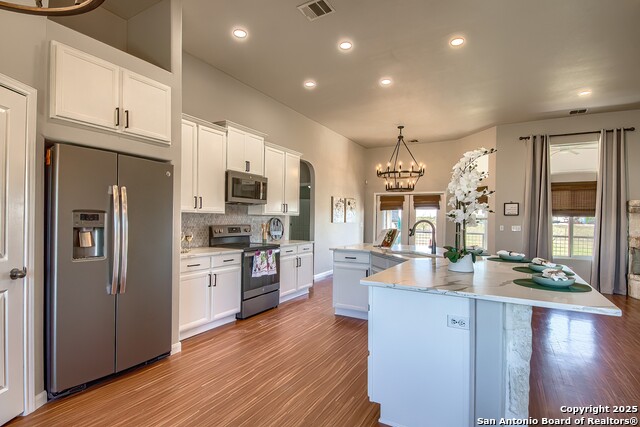 Image 16 of 71 For 240 Glory Lane