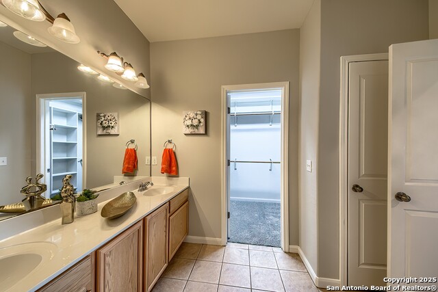 Image 29 of 71 For 240 Glory Lane