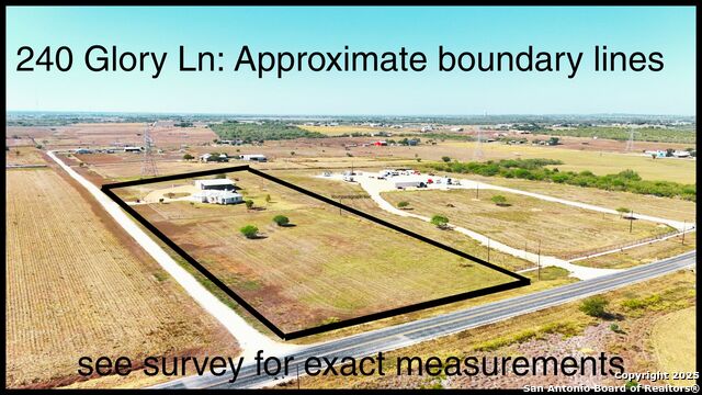 Image 3 of 71 For 240 Glory Lane