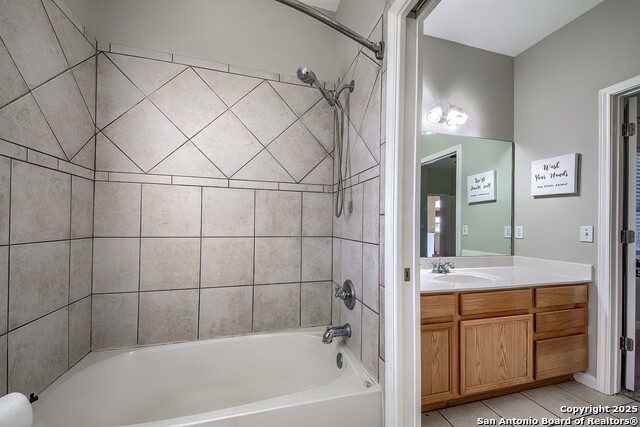 Image 35 of 71 For 240 Glory Lane