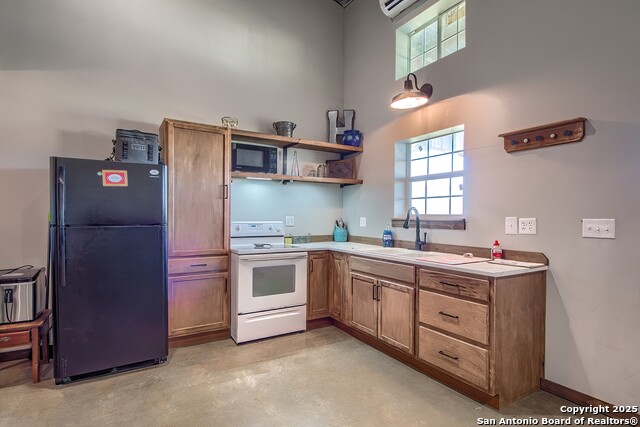 Image 48 of 71 For 240 Glory Lane