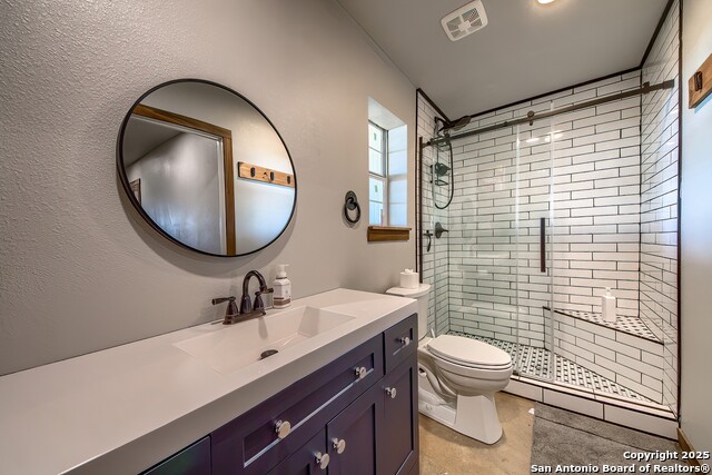 Image 51 of 71 For 240 Glory Lane