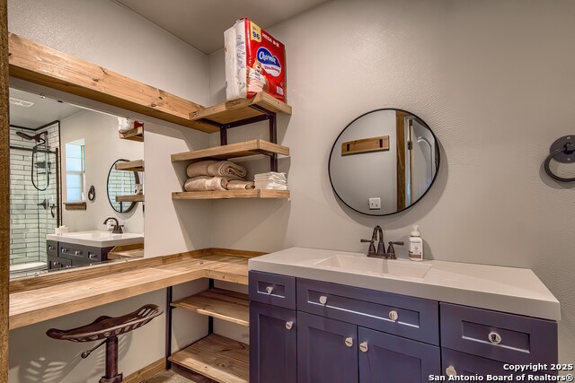 Image 52 of 71 For 240 Glory Lane