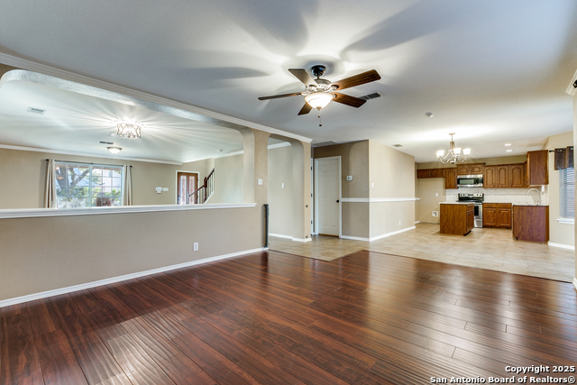 Image 8 of 25 For 9611 Wasp Crk