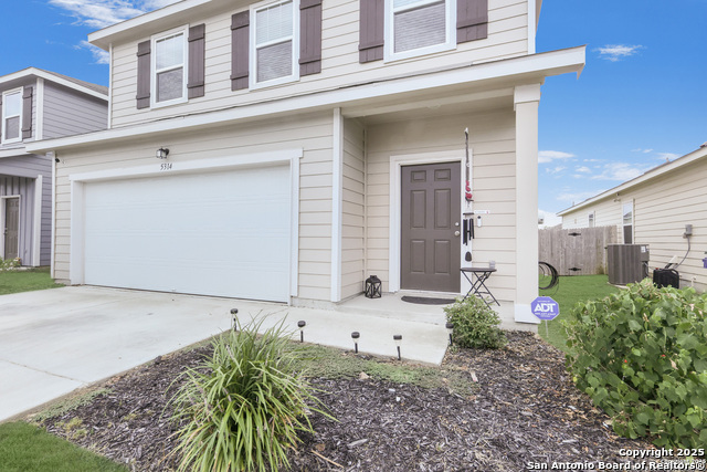 Image 4 of 21 For 5314 Hickory Pl