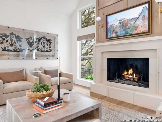 Image 10 of 37 For 8030 Colonial Woods