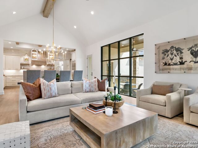 Image 11 of 37 For 8030 Colonial Woods