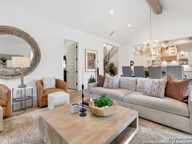 Image 13 of 37 For 8030 Colonial Woods