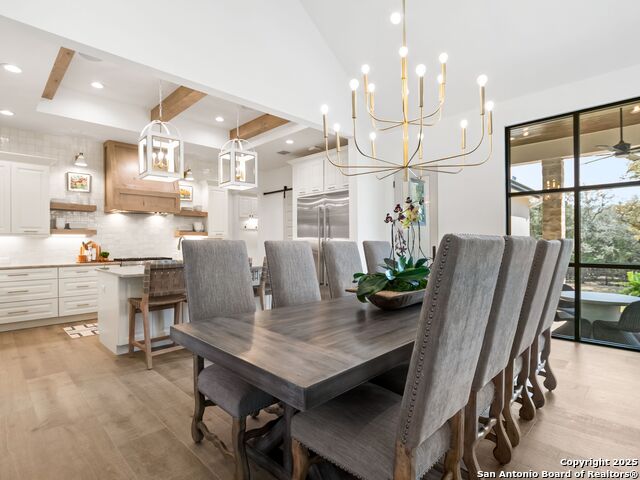 Image 14 of 37 For 8030 Colonial Woods