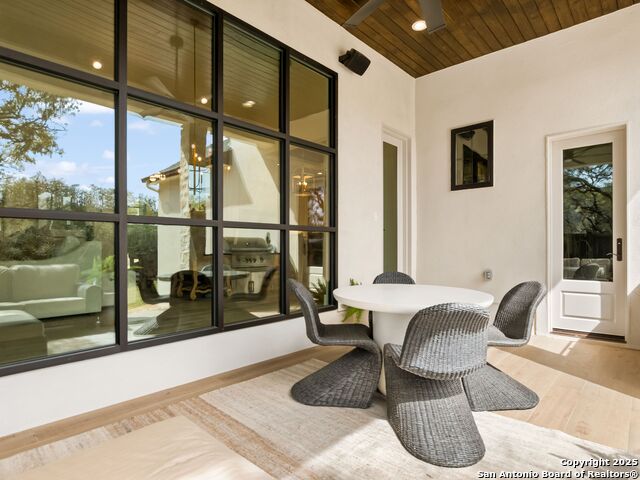 Image 28 of 37 For 8030 Colonial Woods