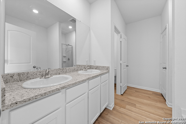 Image 13 of 35 For 15110 Telfaire Meadow