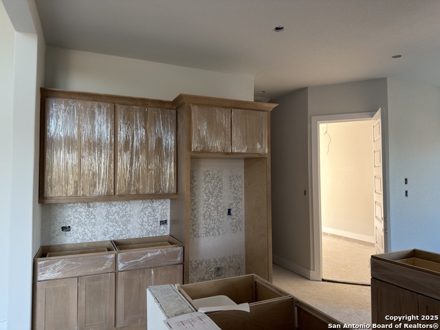 Image 4 of 17 For 381 Jereth Crossing