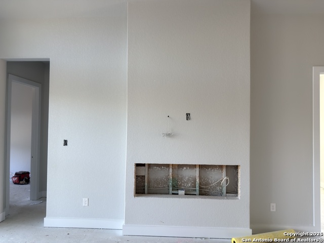 Image 6 of 17 For 381 Jereth Crossing