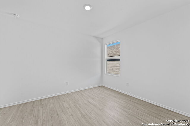 Image 15 of 18 For 3626 Greensfield Way