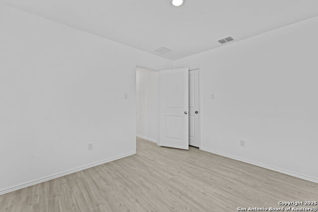 Image 16 of 18 For 3626 Greensfield Way