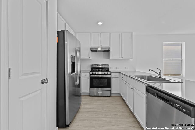 Image 4 of 18 For 3626 Greensfield Way