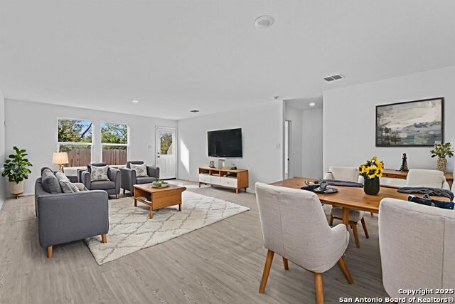 Image 6 of 18 For 3626 Greensfield Way