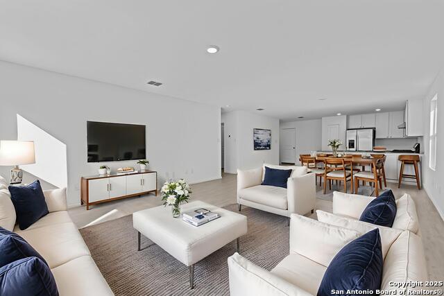 Image 7 of 18 For 3626 Greensfield Way