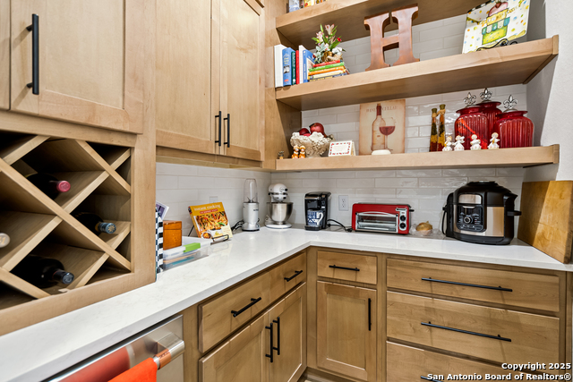 Image 18 of 47 For 1390 Lyme Park