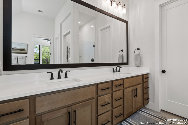 Image 27 of 47 For 1390 Lyme Park