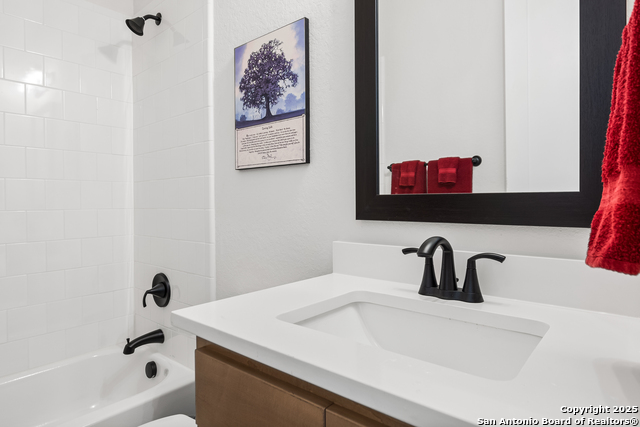 Image 33 of 47 For 1390 Lyme Park