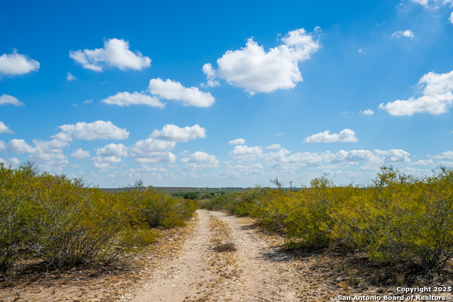 Image 2 of 9 For 840 County Road 652