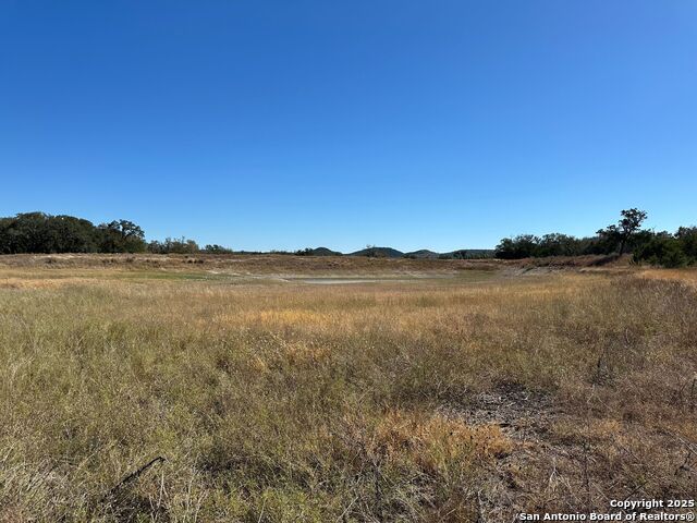 Listing photo id 16 for 149 Tablerock Ridge