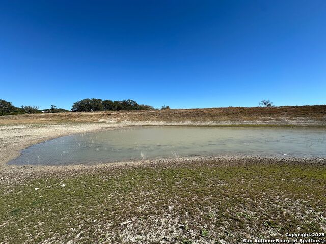 Listing photo id 18 for 149 Tablerock Ridge