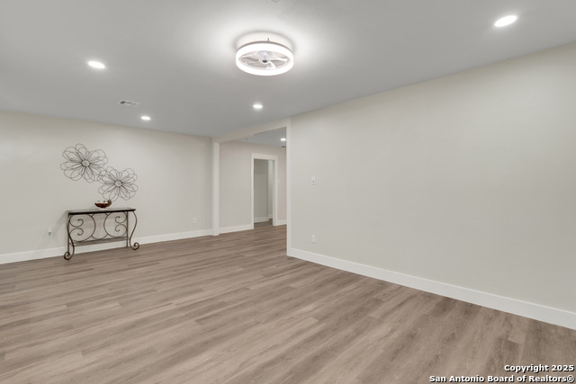 Image 18 of 56 For 139 Canyon Oaks