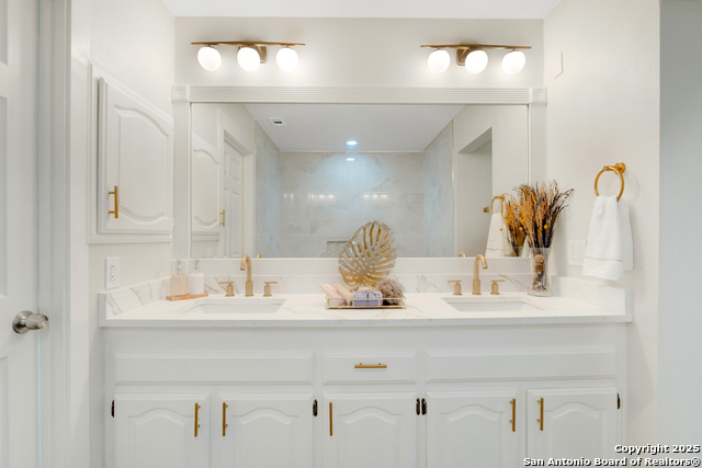 Image 28 of 56 For 139 Canyon Oaks