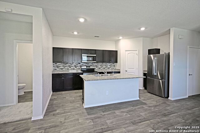 Image 11 of 45 For 884 Armadillo