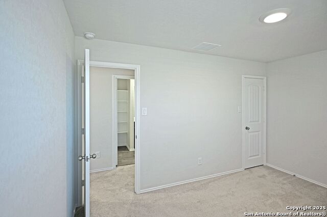 Image 31 of 45 For 884 Armadillo