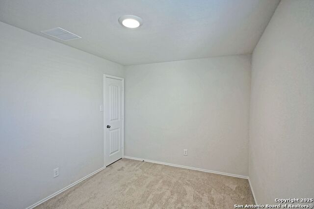 Image 32 of 45 For 884 Armadillo