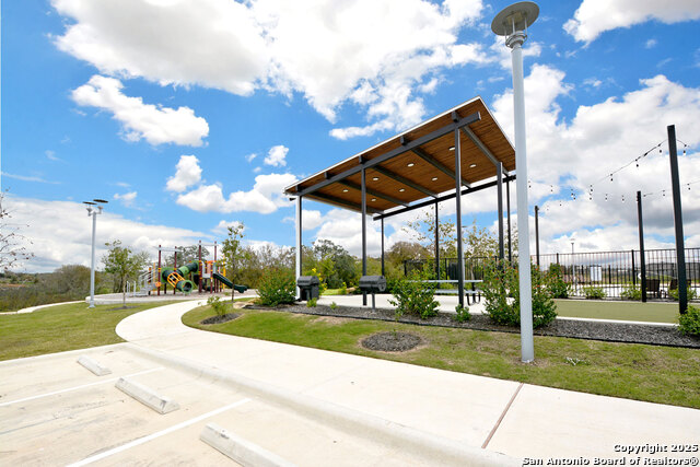 Image 40 of 45 For 884 Armadillo