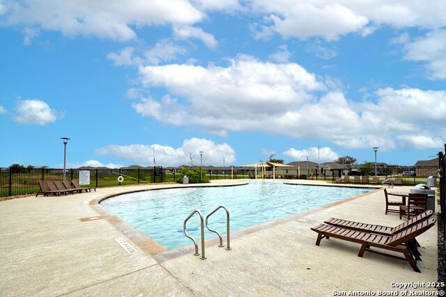 Image 44 of 45 For 884 Armadillo