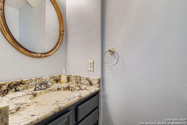 Image 12 of 36 For 3414 Driftwood Pass