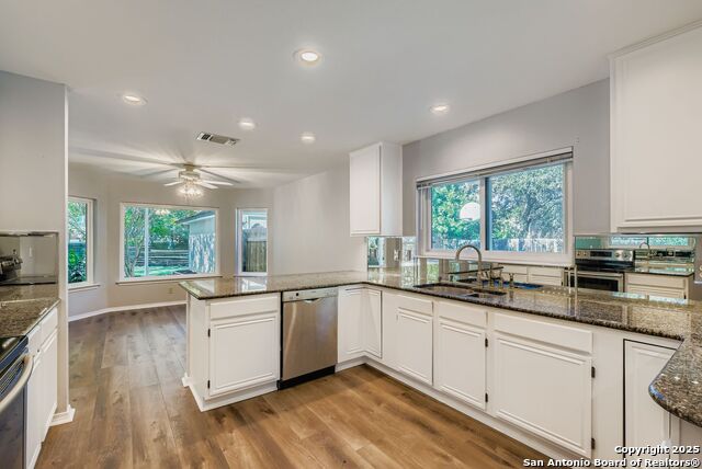 Image 8 of 36 For 3414 Driftwood Pass